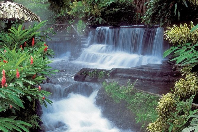 3-Days Arenal Volcano Tabacon Resort -Monteverde - Manuel Antonio - A fast route through Costa Rica’s big three