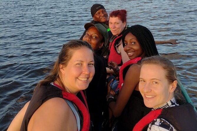 3-hour canoe tour through Tortuguero National Park - Small groups and the value of the $24 price