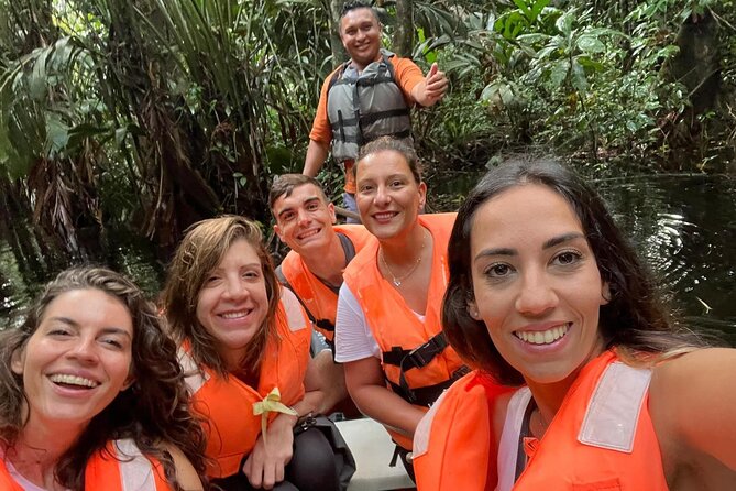 Adventure Canoe Tour in Tortuguero - Why a canoe makes sense in Tortuguero