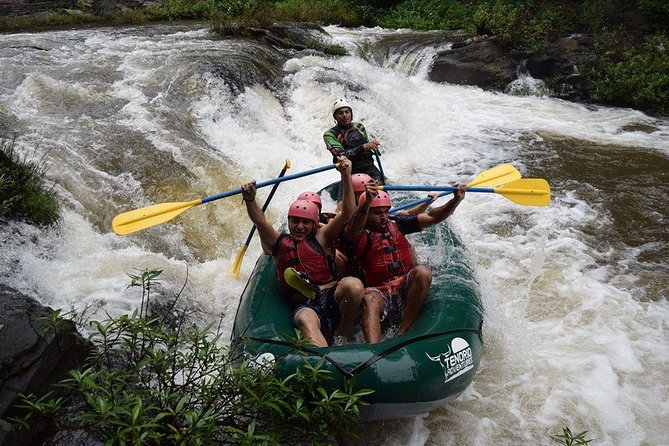 Adventure Rafting Class III and IV in Tenorio River from Playa Tamarindo - Safety briefing, helmets, and the first rapids