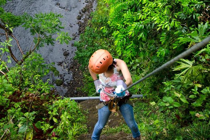 Arenal Volcano Combination Tour: Zipline, Tubing and Hot Springs - A short Maleku cultural visit near the river