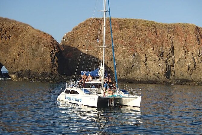 Catamaran Sunset Cruise Tamarindo - The snorkeling stop and limited water gear