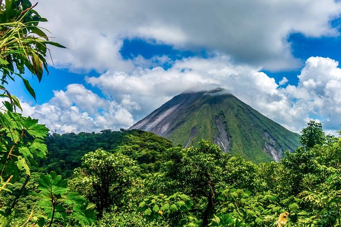 Combined Tour (Hanging Bridges, La Fortuna Waterfall, Arenal Volcano) - Who should book this La Fortuna experience?