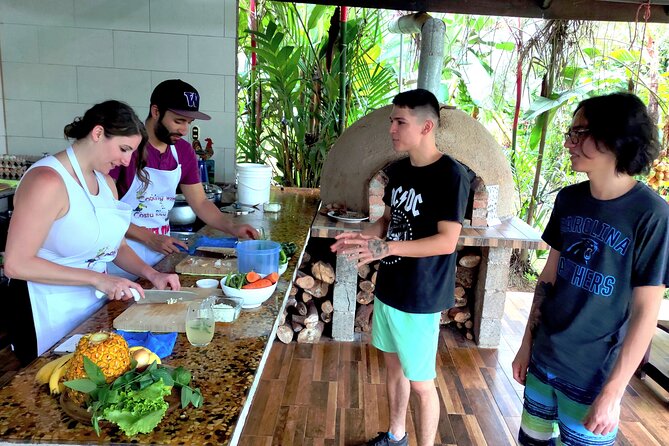 Cooking with a Costa Rican familiy - A family kitchen instead of a standard cooking school