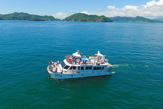 Full Day Tour to Tortuga Island from San José - Snorkeling, swimming, and optional island activities