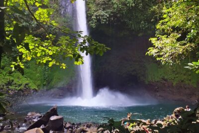 Half-Day Tour with Safari Float and La Fortuna Waterfall