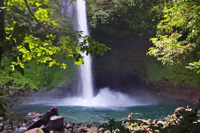 Half-Day Tour with Safari Float and La Fortuna Waterfall - La Fortuna Waterfall and its 20-minute stair walk
