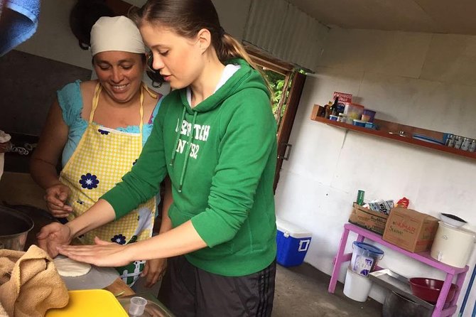Hands-On Costa Rican Bread Making Workshop in Monteverde - Baking with a Costa Rican family in Monteverde