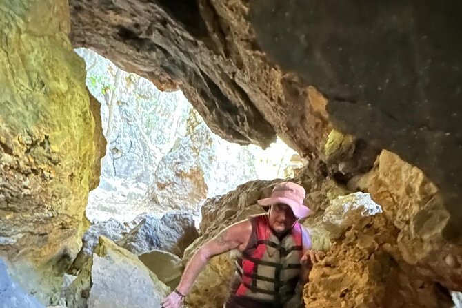Hike to La Leone Waterfall / Tubing - Lunch in Curubandé