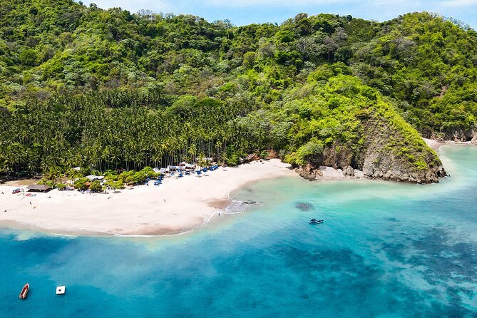 Isla Tortuga from Jacó with Lunch and transportation - Snorkeling near Isla Tortuga