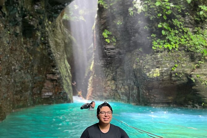 La Leona Waterfall Guided Tour+Transportation - The two-hour route through lava canyons