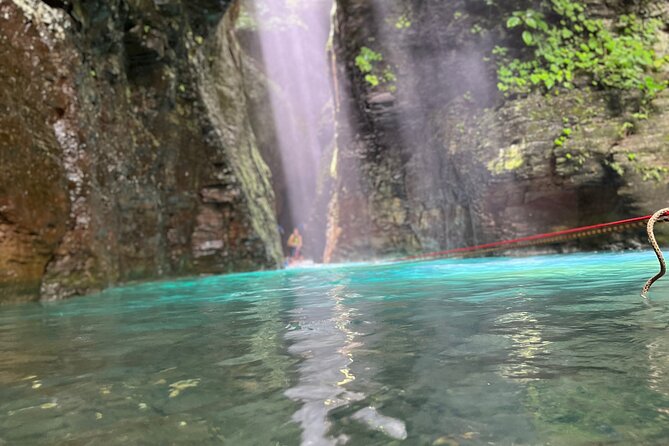 La Leona Waterfall Guided Tour+Transportation - Swimming, ropes, and the final approach