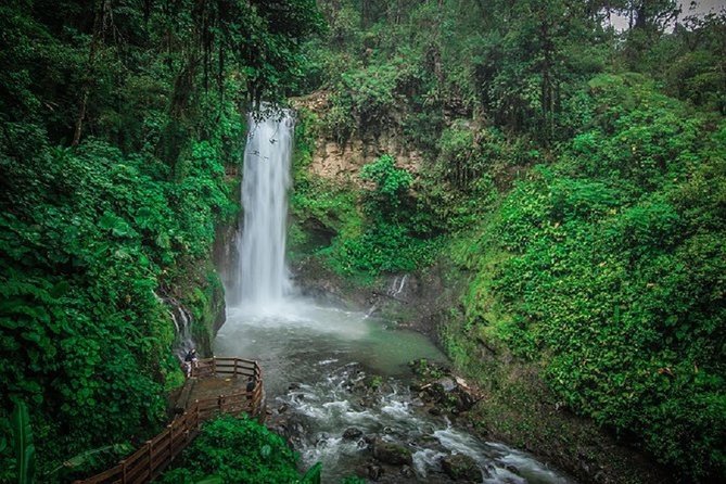 La Paz Waterfalls - Three waterfalls and a staircase workout