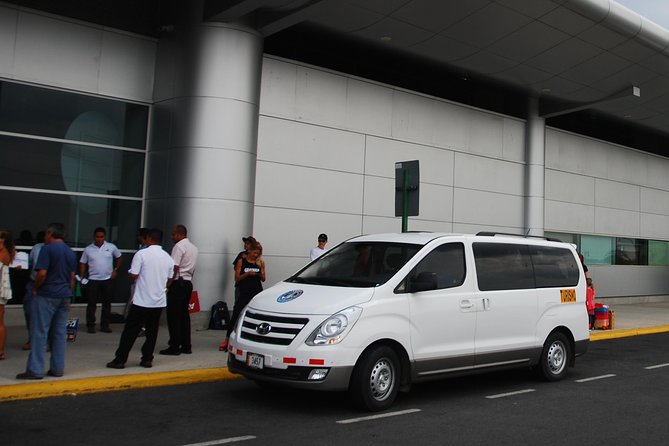 Liberia Int. Airport, Private Shuttle One Way or Round Trip - The drive to Tamarindo