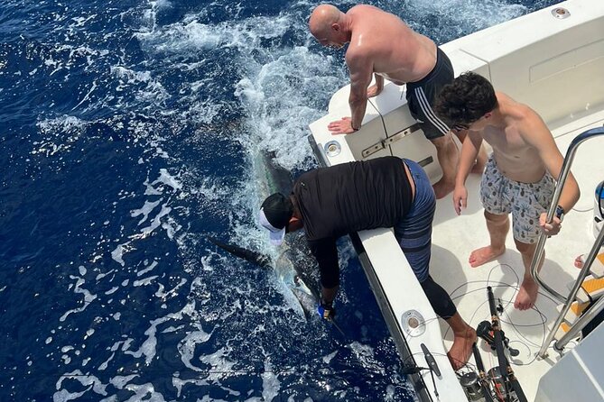 Private Charter Fishing in Tamarindo - Fishing time, with no promise of a catch