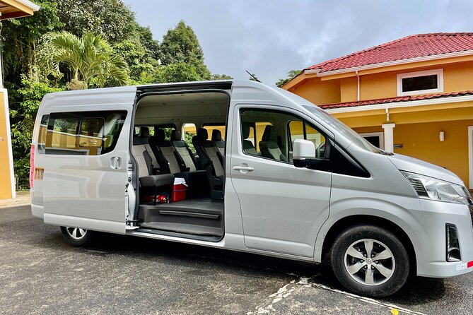 Private Transfer Tamarindo Beach to/from Liberia Airport - The drivers and the human side of the ride