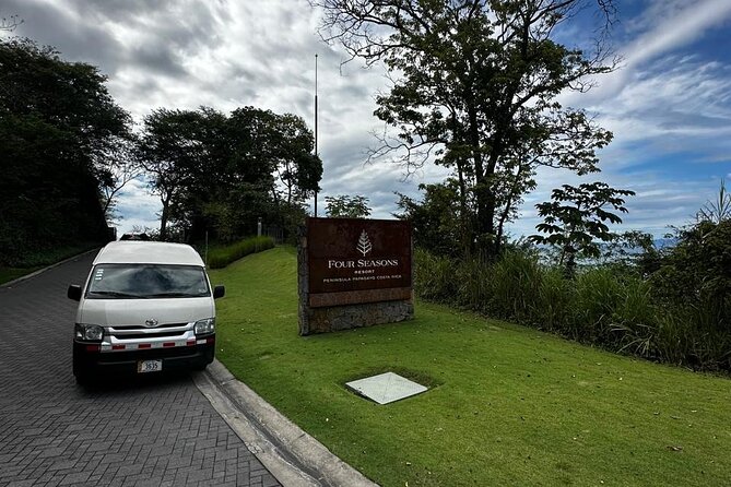 Private Transportation Costa Rica Guanacaste Airport (LIR) - The value of the $5 per-person price