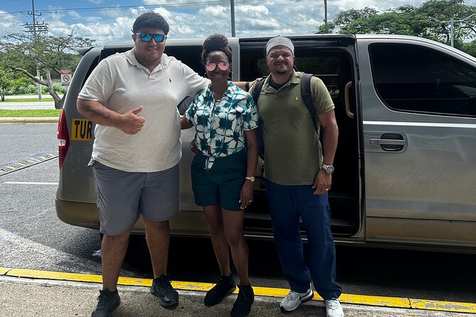 Private Transportation Costa Rica Guanacaste Airport (LIR) - Vehicle comfort, children, and service animals