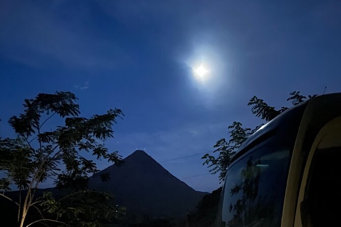 Private Transportation to La Fortuna from Guanacaste Airport - A Look at the Drivers and Service Style