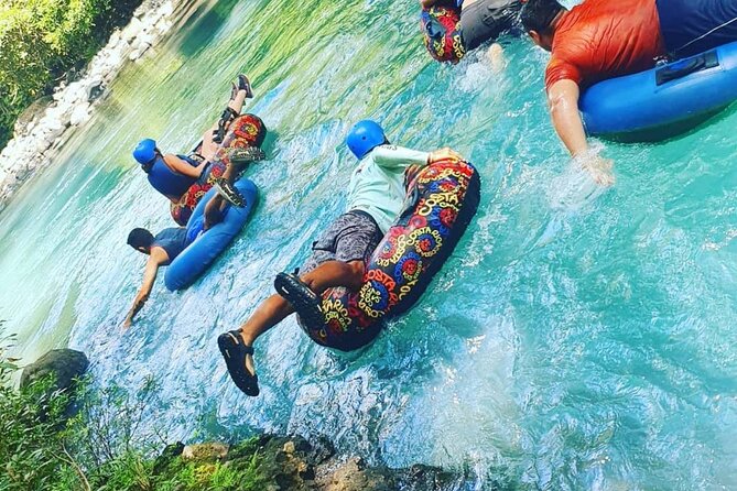 Rio Celeste Aquatic Tubing Adventure - The first calm stretches