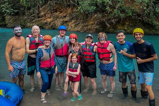 Río Celeste: Tubing Adventure in the Río Celeste - Rope swings, jumps, and the playful side of the river