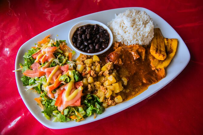 San Jose By Night: Sights & Culture Tour with Local Dinner - Spain Park, Casa Amarilla, and the government quarter