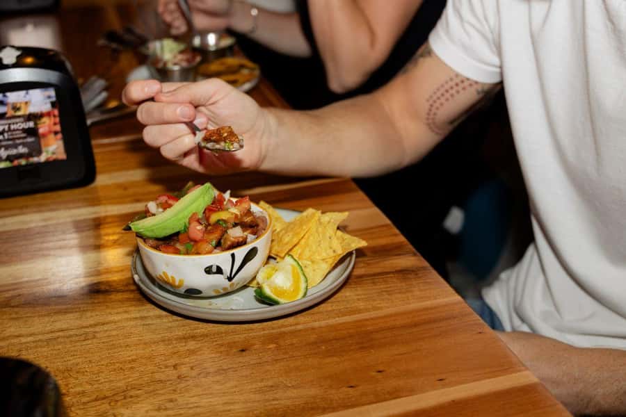 San José: Night Food and Culture Tour with Dinner - Price, pace, and who should book