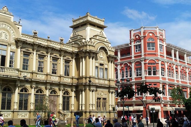 San Jose Sightseeing City Tour - Seeing La Sabana from the road