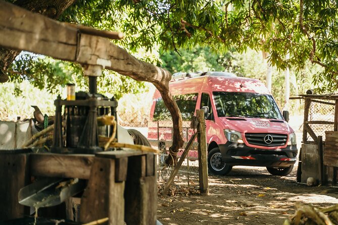 Shuttle from La Fortuna to San Jose - Key points before you reserve