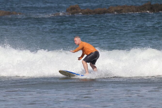 Surf Lesson in Tamarindo: Private and Group - How the instruction helps you catch a wave