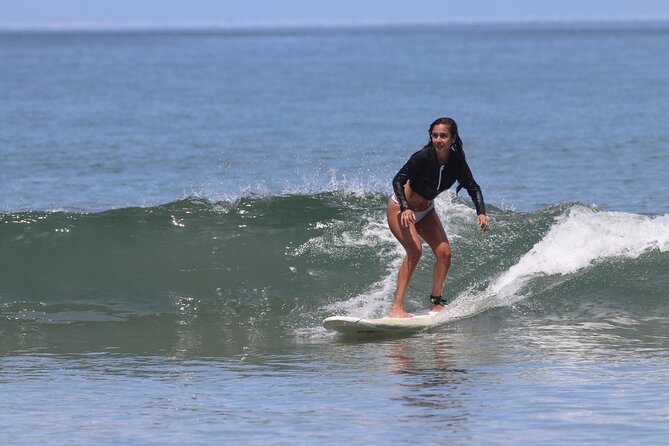 Surf Lesson in Tamarindo: Private and Group - Choosing between private and group instruction