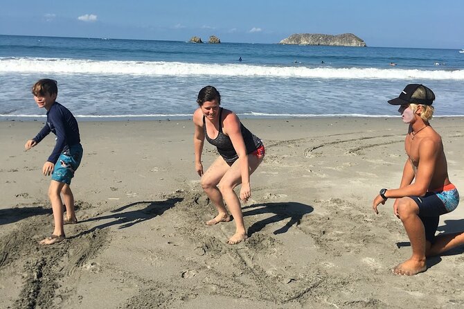 Surf lessons at Manuel Antonio Beach - Starting beside Playa Espadilla in Quepos