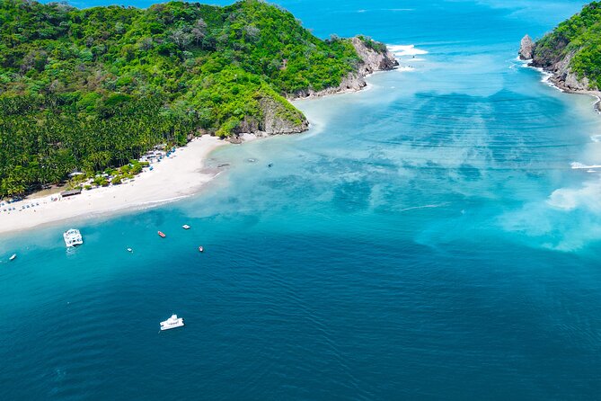 Tortuga Island Full Day Tour from San José with Lunch - Included lunch, fruit, and drinks